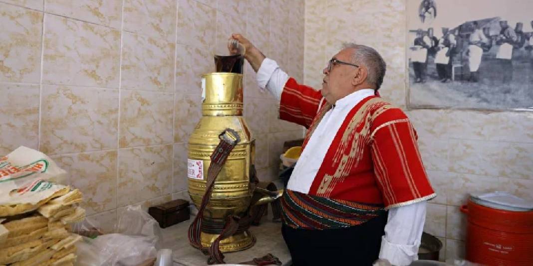 Sulandırdıkça bereketi daha da artıyor! Ramazan’da kola değil bunu için: Litresi 25 TL’den satılıyor 8